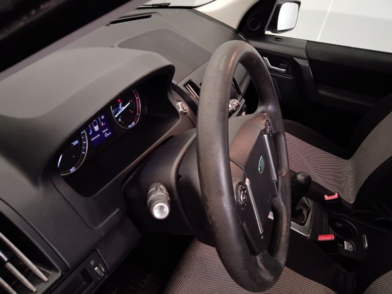 GuidiCar - LAND ROVER Freelander 2013 Freelander 2.2 ed4 S 2wd 150cv Usato